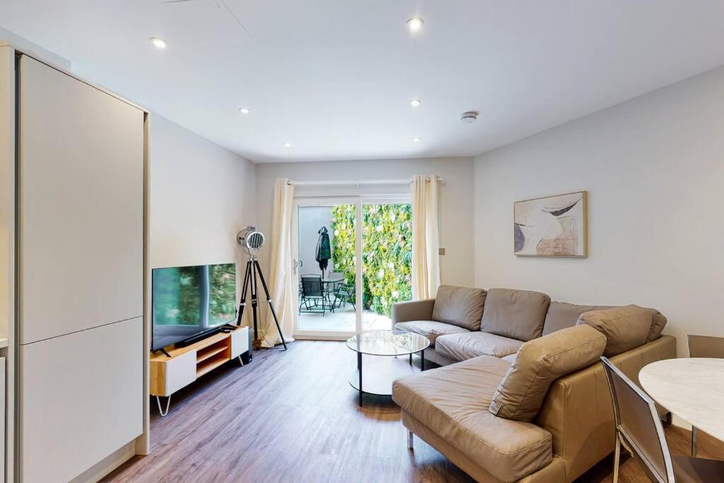 Elegant 2Bed Flat 10Min To Wimbledon Tennis Courts Londen Buitenkant foto